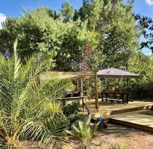 Вилла Evasion Nature Maison & Glamping *